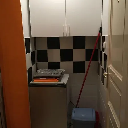 Fonix Apartman Apartment